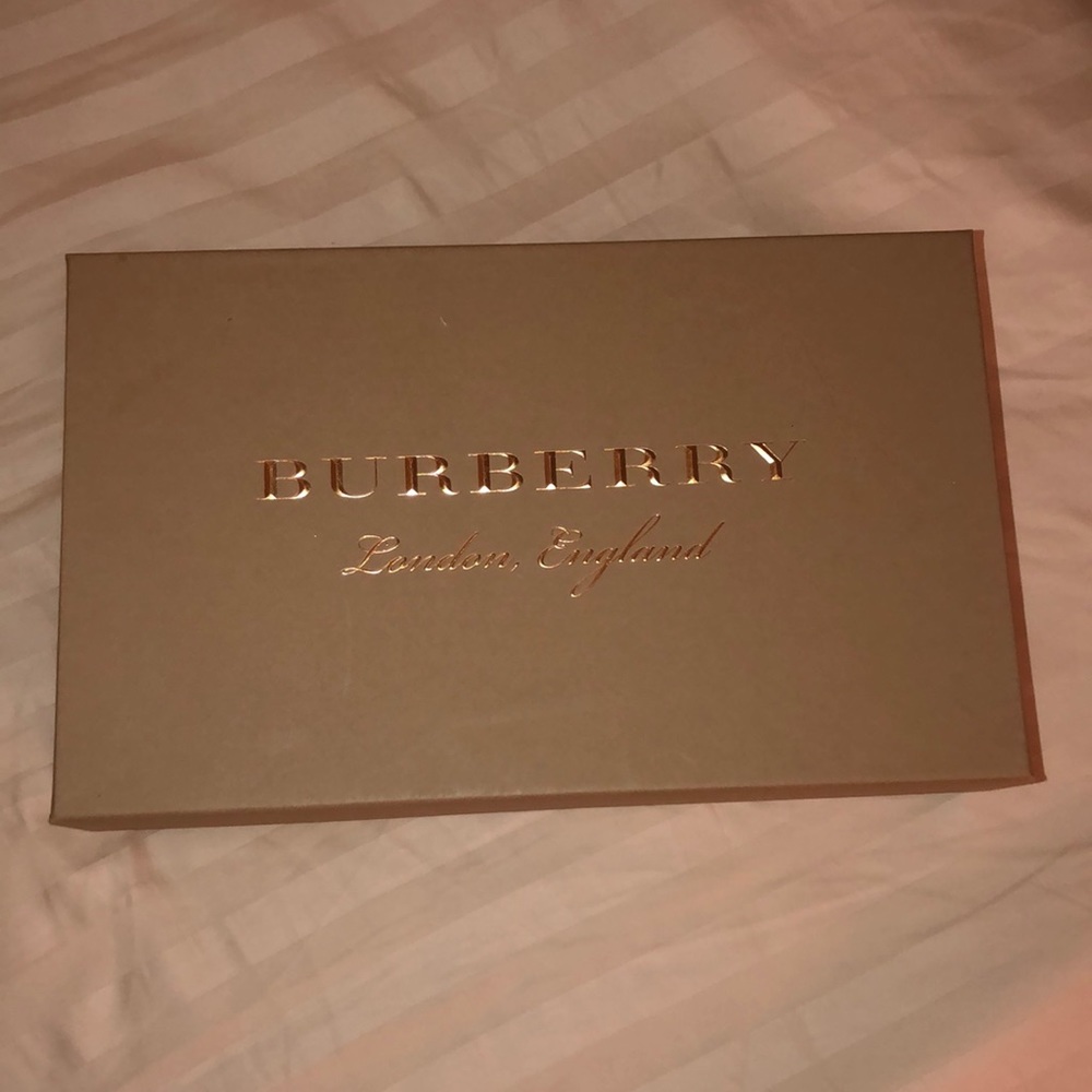 Authentic Burberry Box